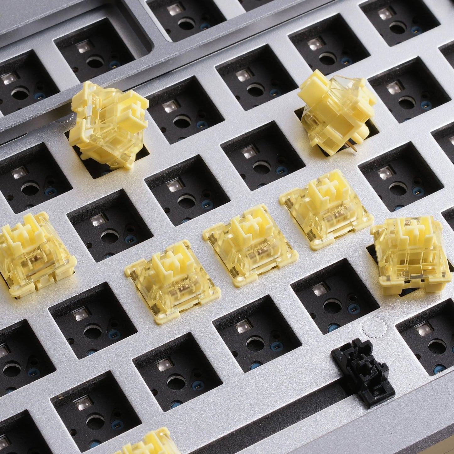 Akko V3 Cream Yellow Pro Switch 5 Pin 50gf Linear With Stable